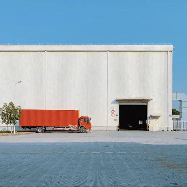Camions d'occasion: Trouver le véhicule idéal parmi les marques phares et nos conseils d'achat